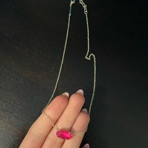 Kendra Scott necklace